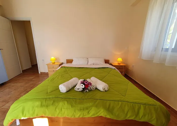 Lefktro 12 * Stoúpa